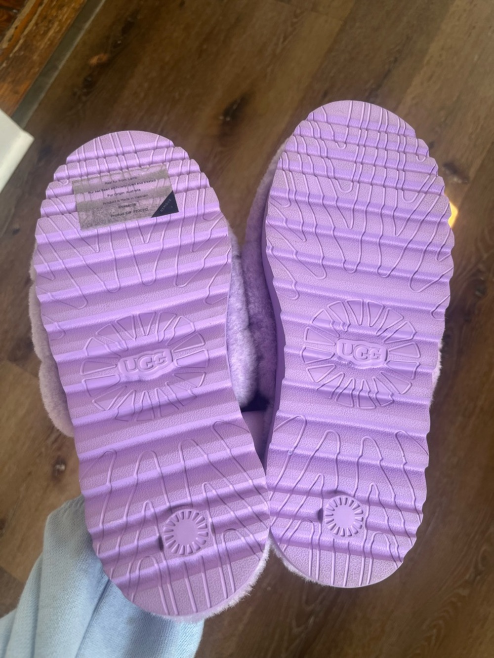 UGG Super Fluff Slipper Sandal Lilac Bloom - Picture 5 of 7
